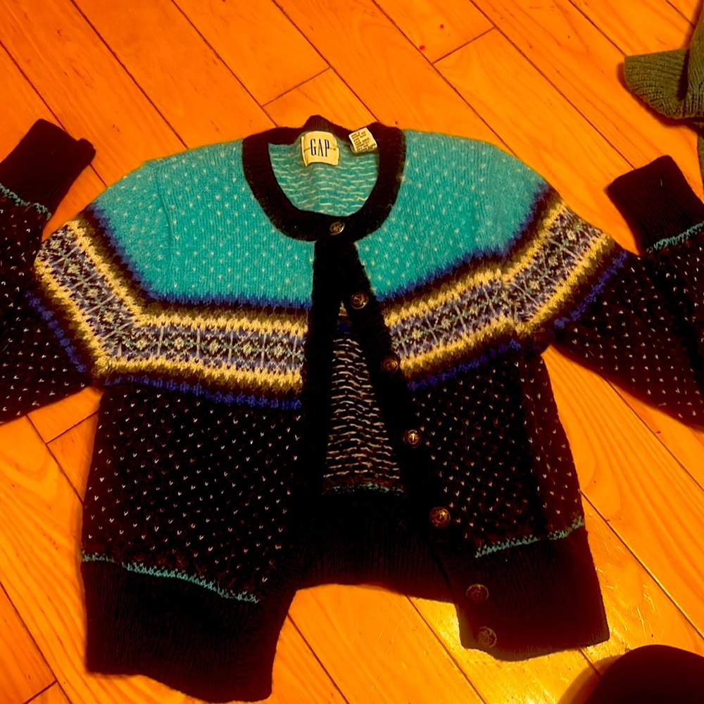 100% wool sweater